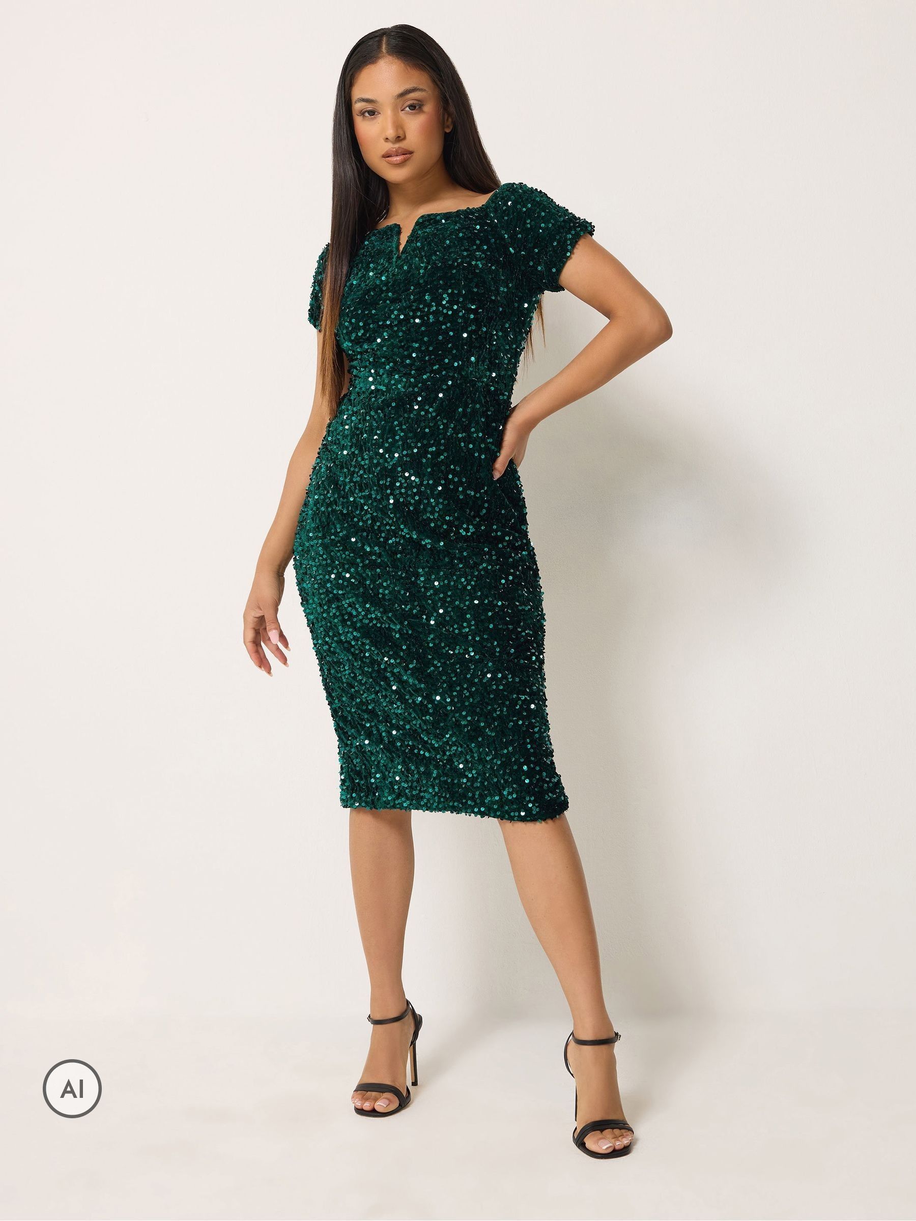 M&Co Petites Women's Green Mco Petites Sequin Velvet Notch Neck Shift Dress - Image 2