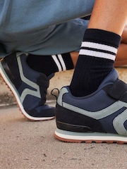 Blau - Polo-Shirt mit Reißverschluss am Kragen aus 100 % Baumwolle und Shorts im Set (3–16 Jahre) - Bild 6 von 7