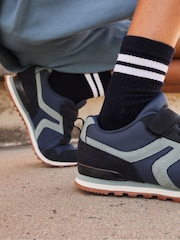 Blau - Polo-Shirt mit Reißverschluss am Kragen aus 100 % Baumwolle und Shorts im Set (3–16 Jahre) - Bild 7 von 7