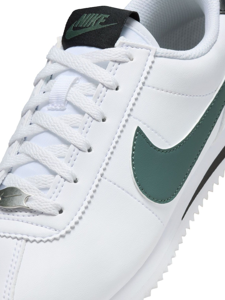 Nike White/Green Youth Cortez Trainers - Image 13 of 13