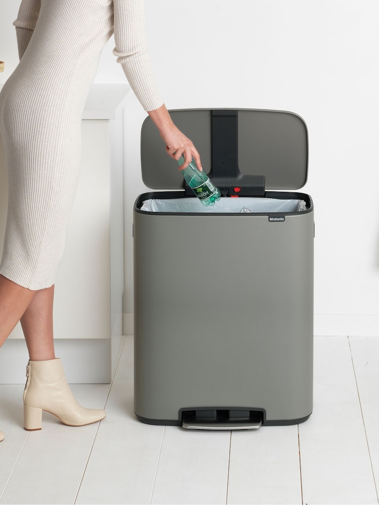 Brabantia Mineral Concrete Grey Bo 60L Pedal Bin - Image 2 of 5