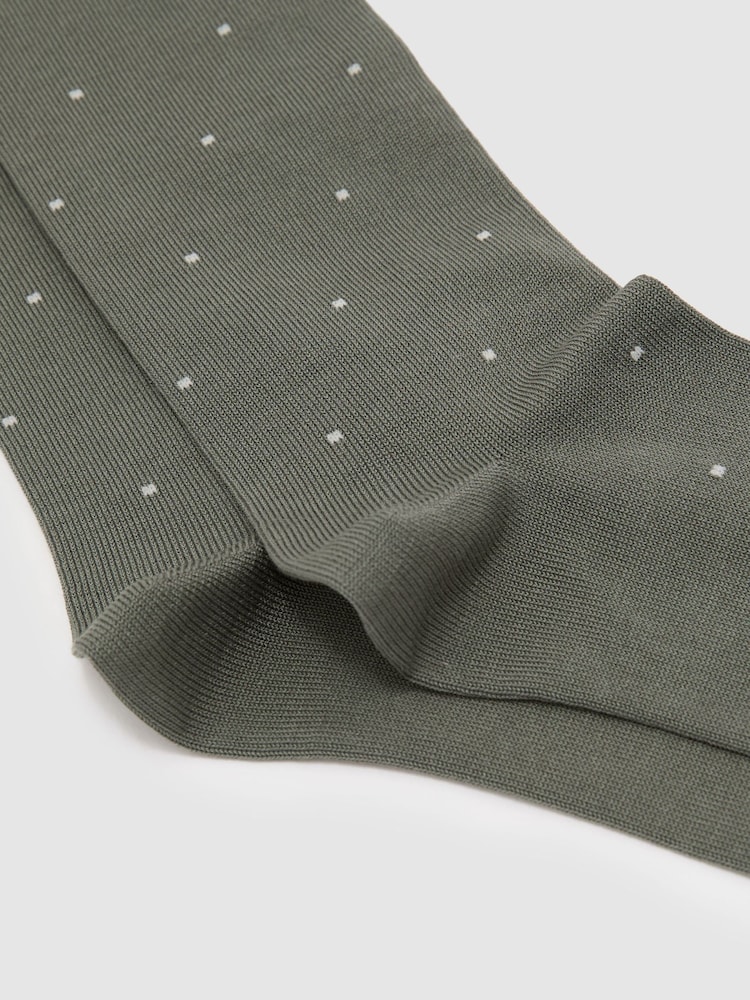 Reiss Cement Grey Mario Spot Mercerised Cotton-Blend Polka-Dot Socks - Image 3 of 3 Reiss Cement Grey Mario Spot Mercerised Cotton-Blend Polka-Dot Socks - Image 3 of 3
