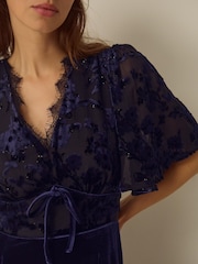Monsoon Nadine Floral Devoré Velvet Jumpsuit - صورة 2 من 4