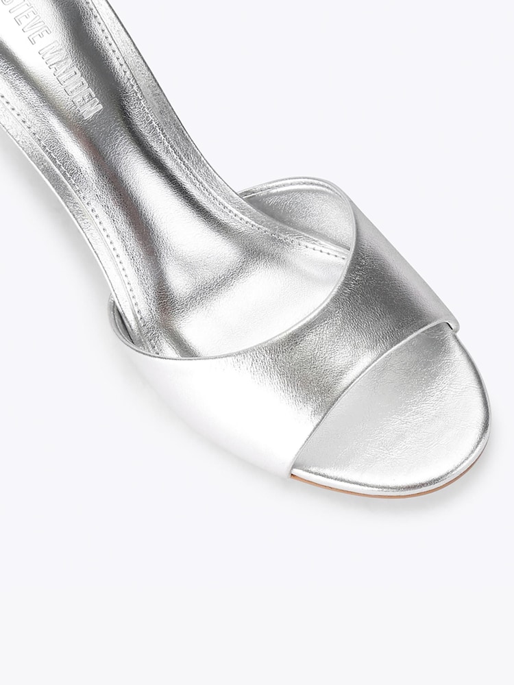 Steve Madden Silver Kendrix Heeled Leather Sandals - Image 4 of 4 Steve Madden Silver Kendrix Heeled Leather Sandals - Image 4 of 4