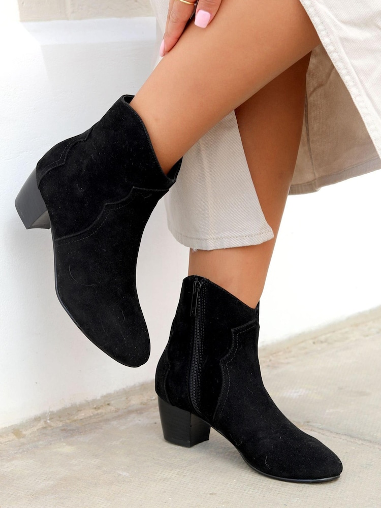 Linzi Black Josie Western Style Ankle Boots With Pointed Toe - Image 1 of 4 Linzi Black Josie Western Style Ankle Boots With Pointed Toe - Image 1 of 4