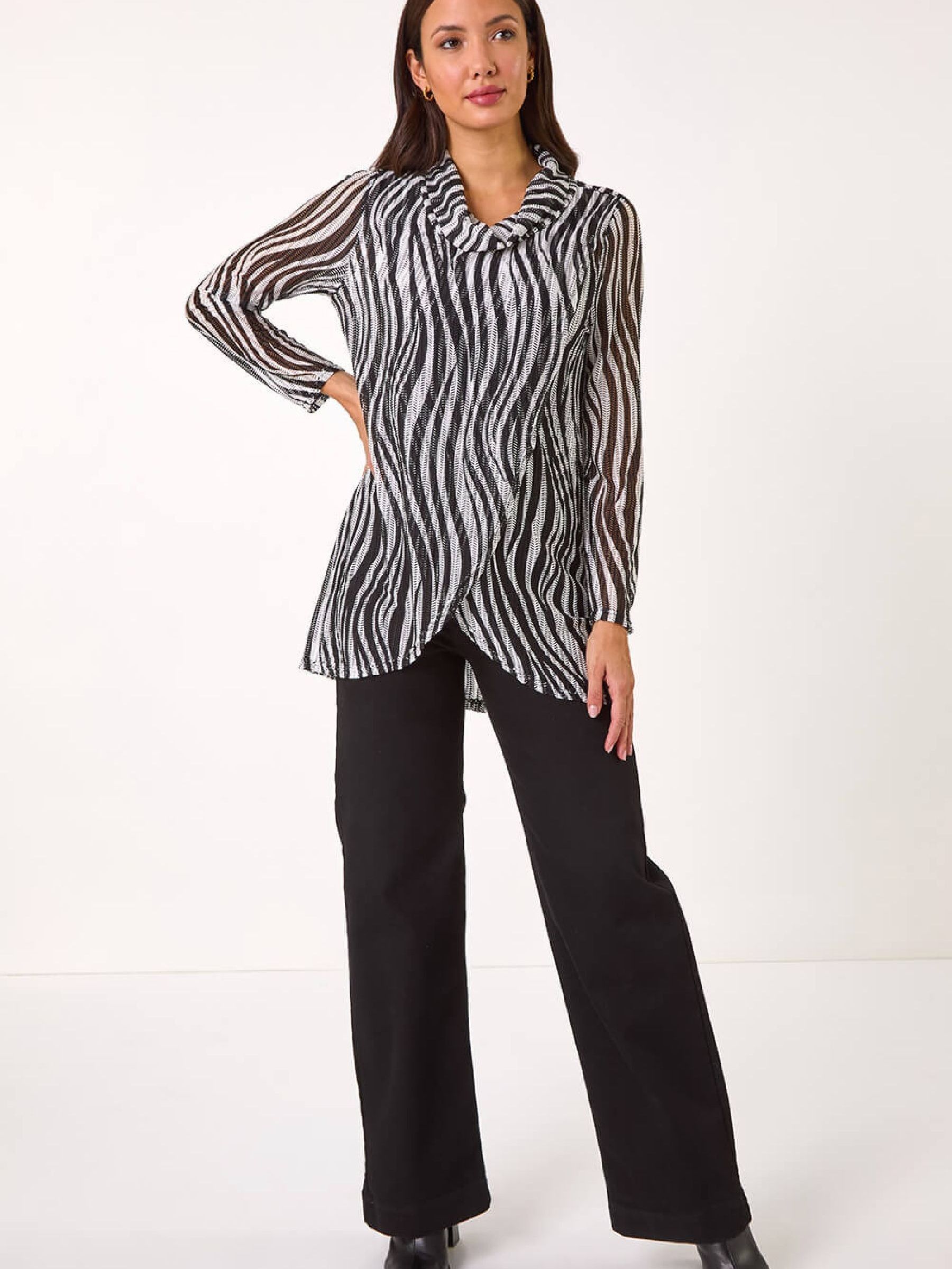 Roman Women's Black Wavy Linear Print Cowl Neck Tunic