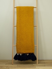 furn. Gold Romily Throw - Image 1 of 3