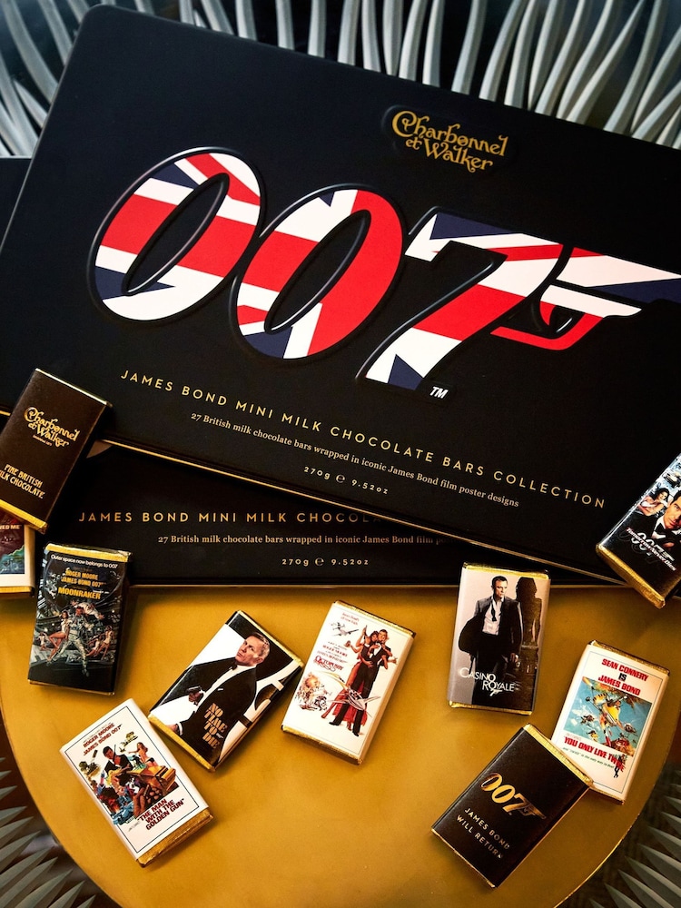 Charbonnel et Walker James Bond 007 Film Poster Milk Chocolate Slims - Image 2 of 5 Charbonnel et Walker James Bond 007 Film Poster Milk Chocolate Slims - Image 2 of 5