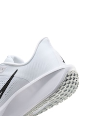 Nike White/Black Quest 6 Road Running Trainers - Image 11 of 11