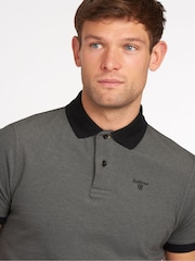 أسود - قميص بولو رياضي من القطن 100% للرجال من ‎Barbour®‎ - صورة 5 من 8