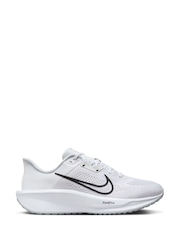 Nike White/Black Quest 6 Road Running Trainers - Image 1 of 9