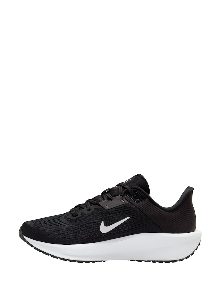 Nike Black/White Quest 6 Road Running Trainers - Image 2 of 4