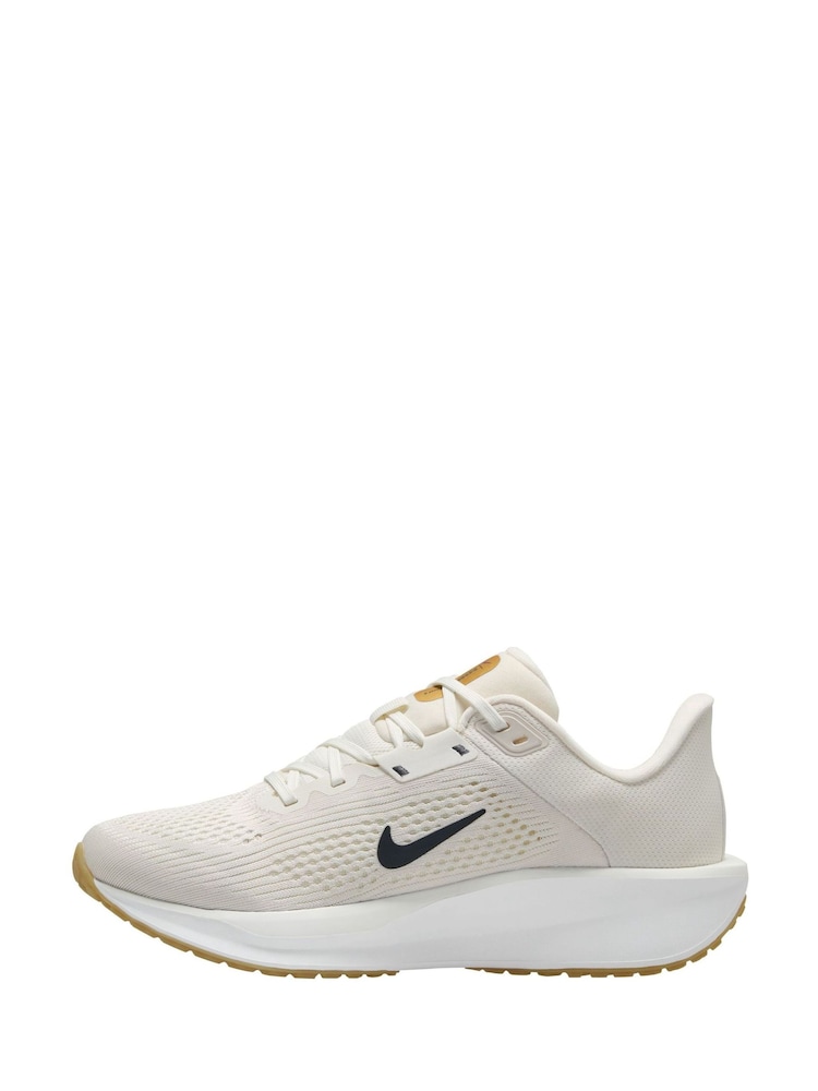 Nike Cream/Gold Quest 6 Road Running Trainers - Image 2 of 4