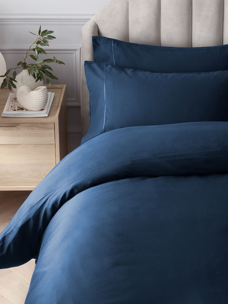 Navy Collection Luxe 300 Thread Count 100% Cotton Sateen Satin Stitch Luxury Duvet Cover And Pillowcase Set - Image 3 of 7