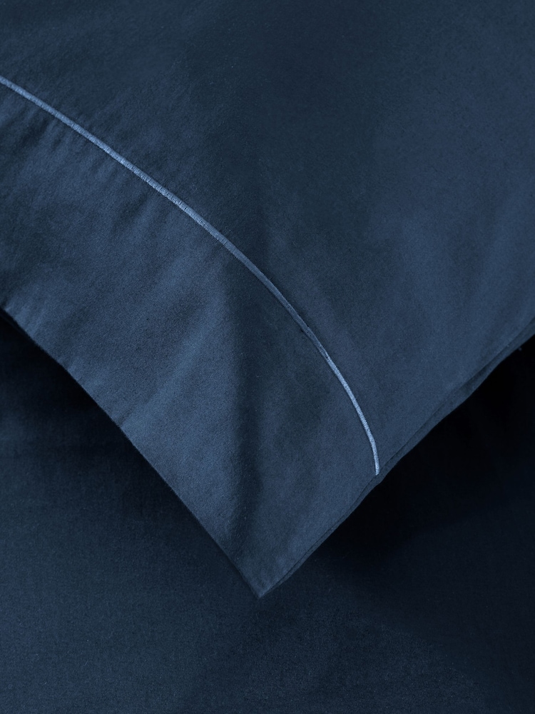 Navy Collection Luxe 300 Thread Count 100% Cotton Sateen Satin Stitch Luxury Duvet Cover And Pillowcase Set - Image 4 of 7