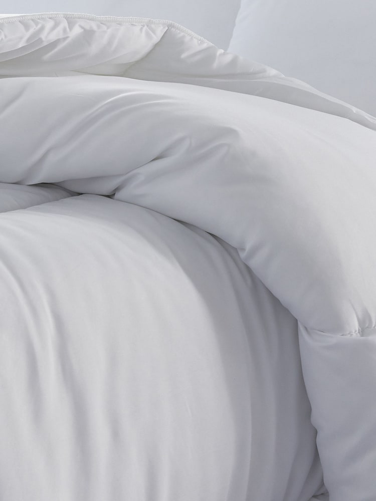 Silentnight Cooler Summer 4.5 Tog Duvet - Image 4 of 4