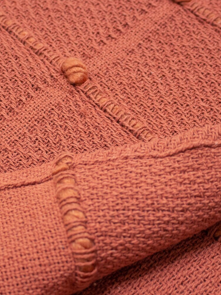 furn. Red Motti Throw - Image 3 of 3