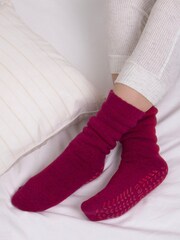 Totes Pink Ladies Premium Thermal Wool Blend Slipper Socks - Image 5 of 5