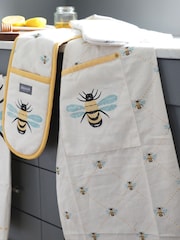 Dexam Cream Bees Knees Cotton Apron & Double Oven Glove Set - Image 1 of 2