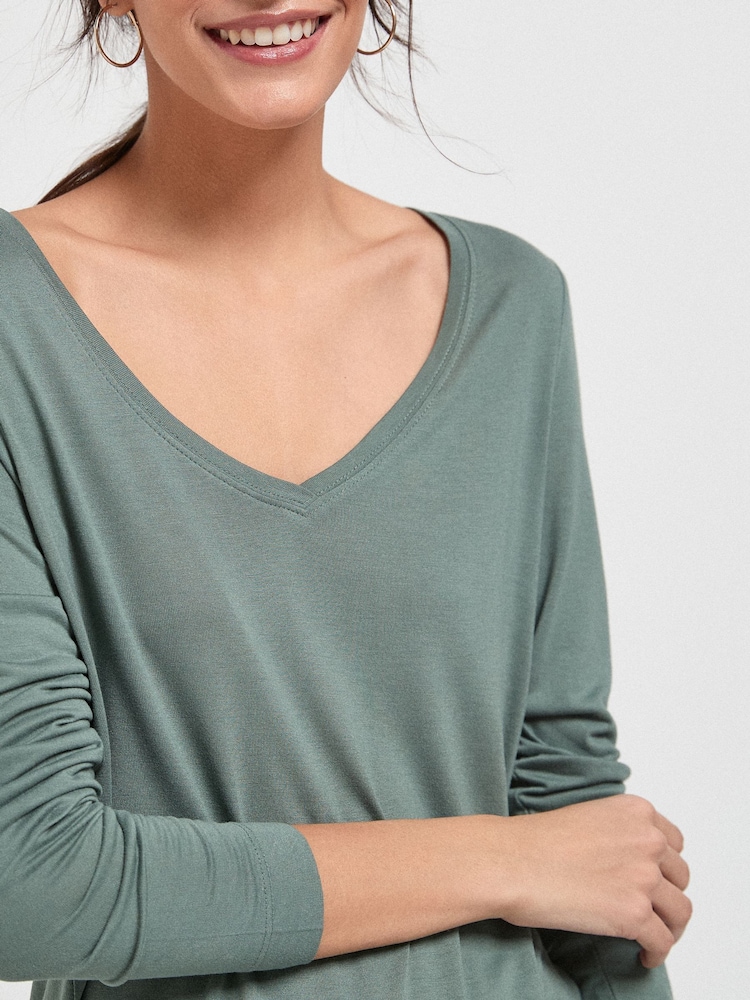 Khaki Green Print Slouch V-Neck Long Sleeve T-Shirt - Image 3 of 4