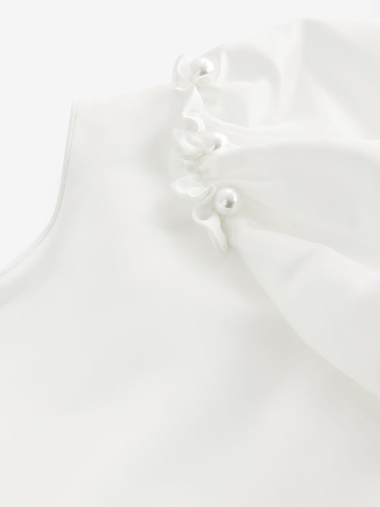 Baker by Ted Baker Kleid für besondere Anlässe mit Perlenverzierungen - Bild 11 von 11 Baker by Ted Baker Kleid für besondere Anlässe mit Perlenverzierungen - Bild 11 von 11