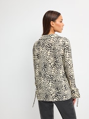 Monochrome Print Tie Sleeve Textured Collared V-Neck Blouse - Image 4 of 7