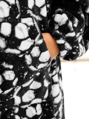 Monochrome Football Hooded Blanket (3-16yrs) - Image 4 of 7