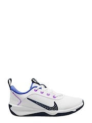 Nike White/Navy Omni Youth Trainers - Image 1 of 4