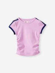 סגול - Cotton On חולצת טי זעירה מבד סטרץ' רך עם שרוולים קצרים וכיווצים - תמונה 1 מתוך 3
