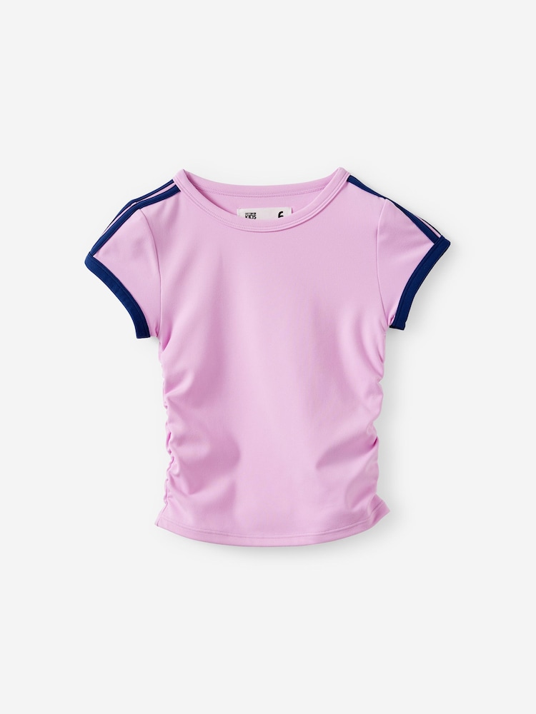 סגול - Cotton On חולצת טי זעירה מבד סטרץ' רך עם שרוולים קצרים וכיווצים - תמונה 1 מתוך 3 סגול - Cotton On חולצת טי זעירה מבד סטרץ' רך עם שרוולים קצרים וכיווצים - תמונה 1 מתוך 3