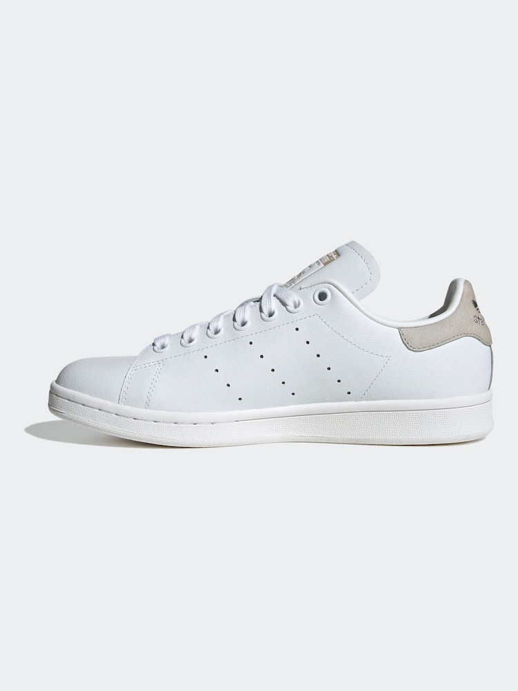 adidas Originals Stan Smith Trainers - Image 2 of 9