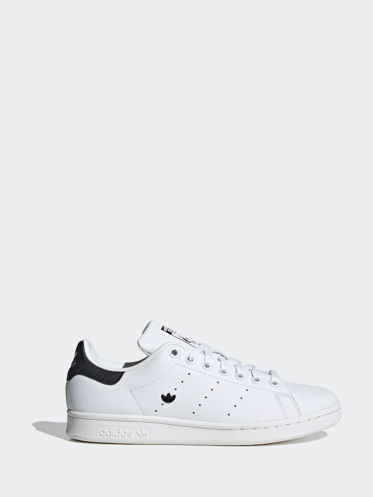 adidas Originals White/Black Stan Smith Trainers - Image 2 of 8