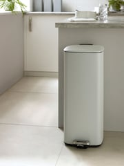 Cubo de basura de 30 l con pedal y cierre amortiguado - Imagen 1 de 5