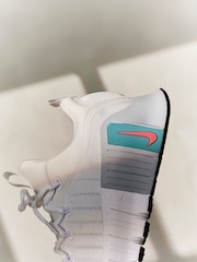 Nike White Free Metcon 6 Training Trainers - Image 9 of 9