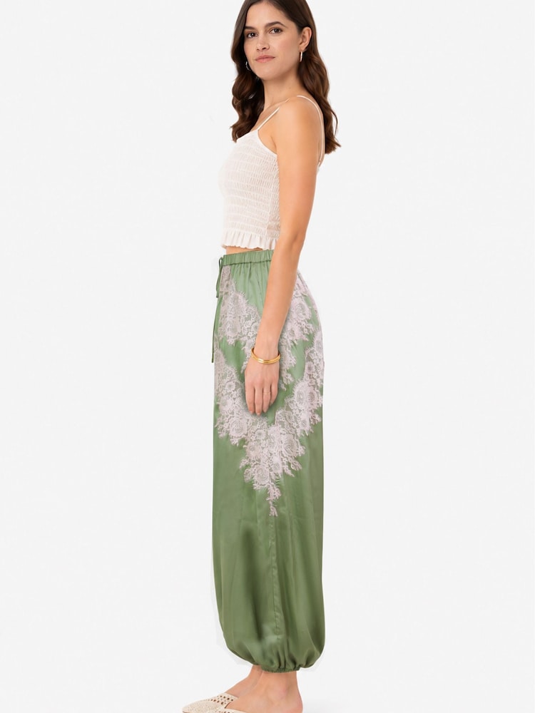 Amy Lynn Emmie Satin Lace Contrast Balloon Trousers - Image 2 sur 5