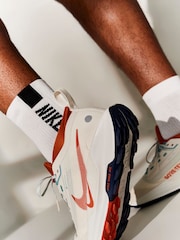 Nike White/Blue Pegasus Trail 5 GORETEX Running Trainers - Image 2 of 21