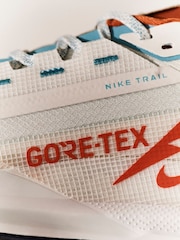Nike White/Blue Pegasus Trail 5 GORETEX Running Trainers - Image 6 of 21