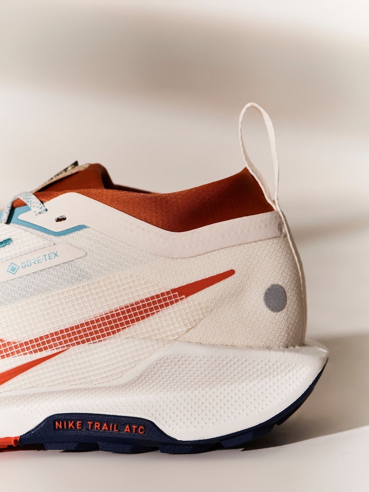 Nike White/Blue Pegasus Trail 5 GORETEX Running Trainers - Image 9 of 21