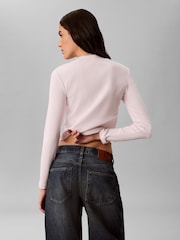 تيشرت للبيبي مضلّع بأكمام طويلة من Calvin Klein - صورة 2 من 7