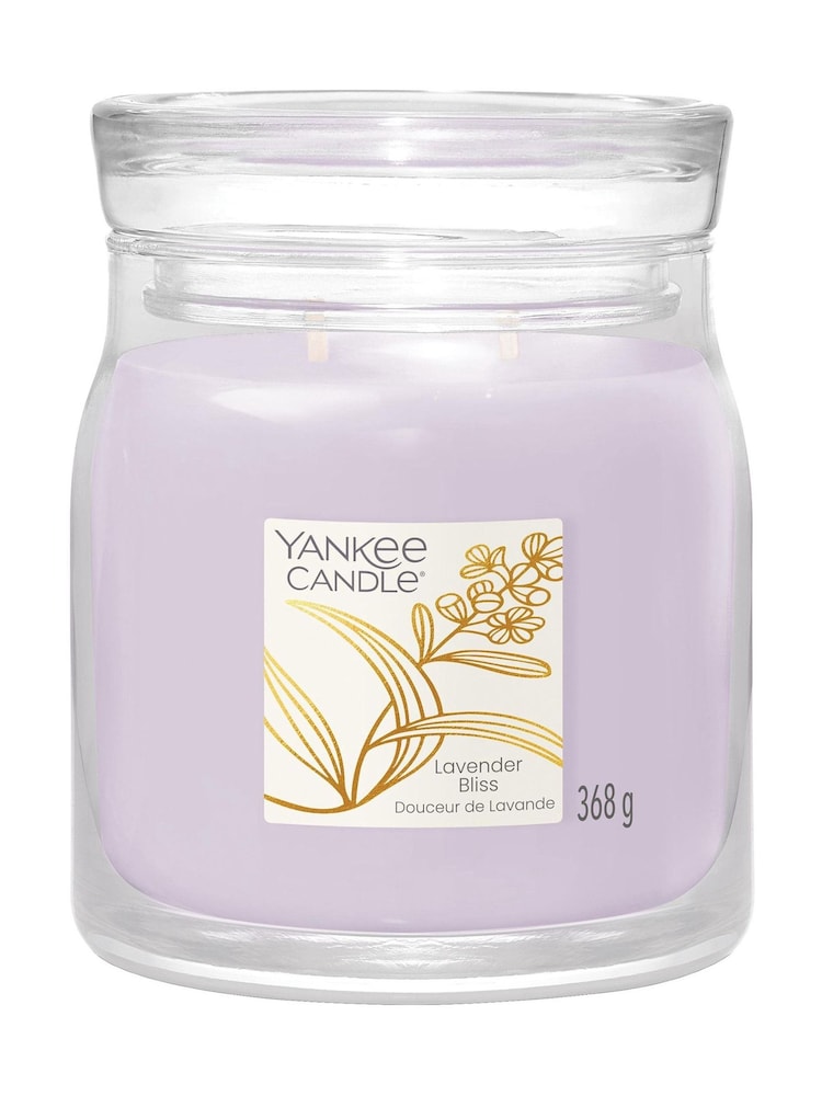 Yankee Candle Lavender Bliss Signature Medium Jar Candle - Image 2 of 2 Yankee Candle Lavender Bliss Signature Medium Jar Candle - Image 2 of 2