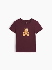 Oso Brannan burdeos - Camiseta de manga corta de algodón con estampado gráfico y logotipo de Gap (4-13 años) - Imagen 3 de 4