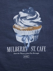 Azul marino con cupcakes - Camiseta de manga corta de algodón con estampado gráfico y logotipo de Gap (4-13 años) - Imagen 4 de 4