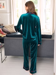 Pour Moi Green Velour Revere Collar Pyjamas Set - Image 2 of 4