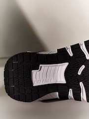 Nike Black/White Free Metcon 6 Gym Trainers - Image 5 of 19