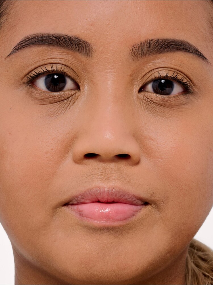 Benefit 18C Porefessional Concealer - Image 11 of 11