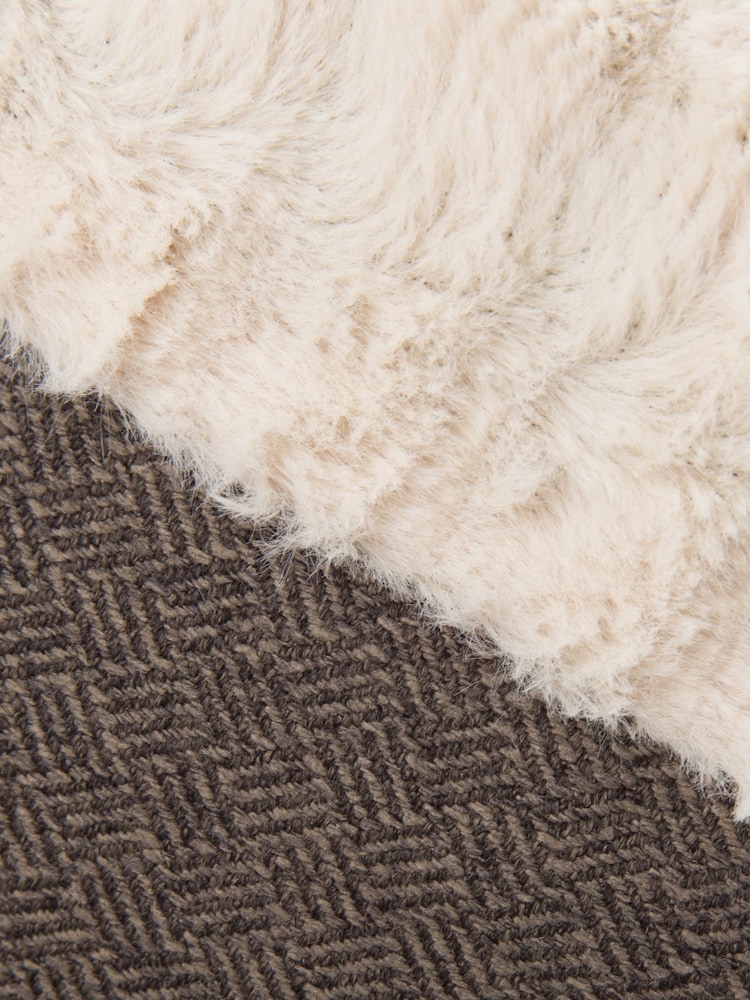 Scruffs® Grey Extra Large Breed Dog Ellen Bed - Image 4 of 4