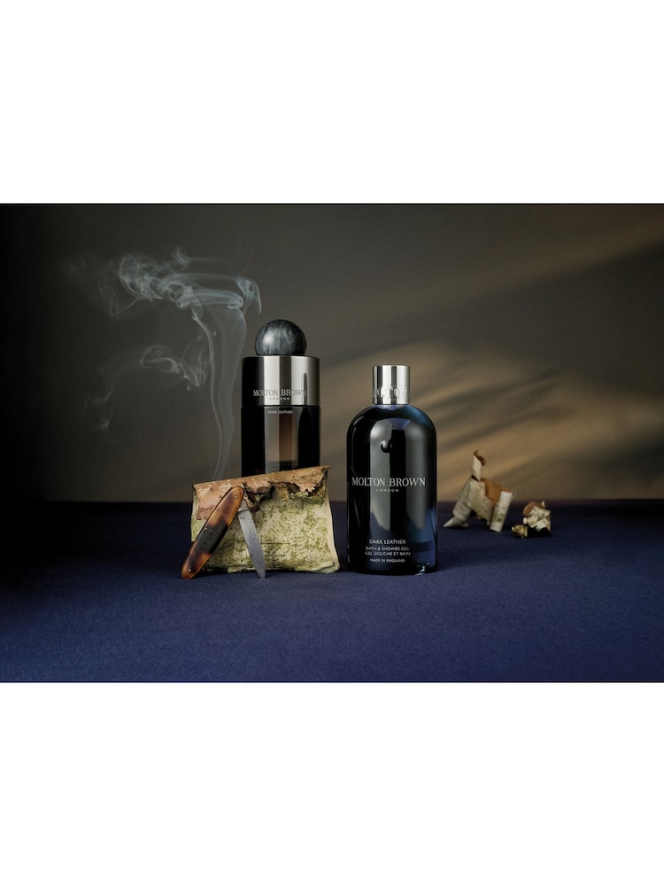 Molton Brown Dark Leather 300ml Bath & Shower Gel - Image 3 of 3 Molton Brown Dark Leather 300ml Bath & Shower Gel - Image 3 of 3