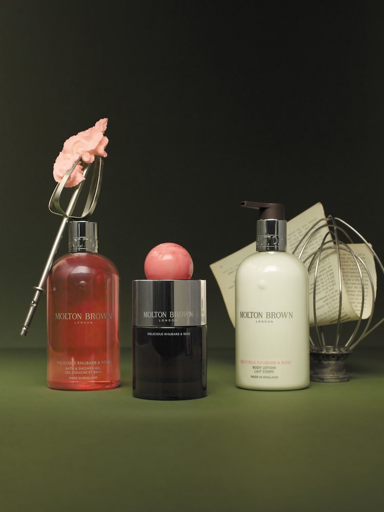 Molton Brown Delicious Rhubarb & Rose 300ml Bath & Shower Gel - Image 3 of 3 Molton Brown Delicious Rhubarb & Rose 300ml Bath & Shower Gel - Image 3 of 3
