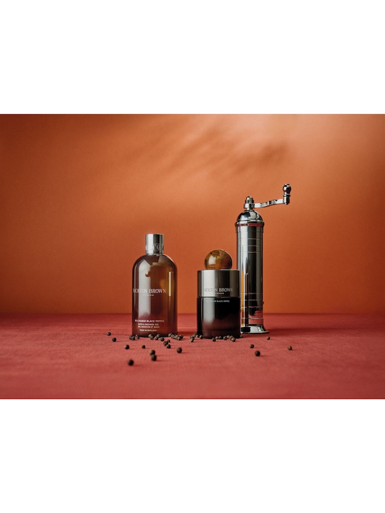 Molton Brown Re-Charge Black Pepper Deodorant Spray 150ml - Image 2 of 2