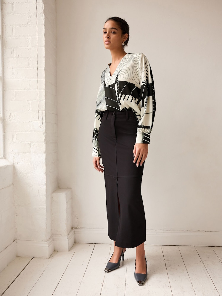 Monochrome Print V-Neck Contrast Stitch Long Sleeve Blouse - Image 2 of 7